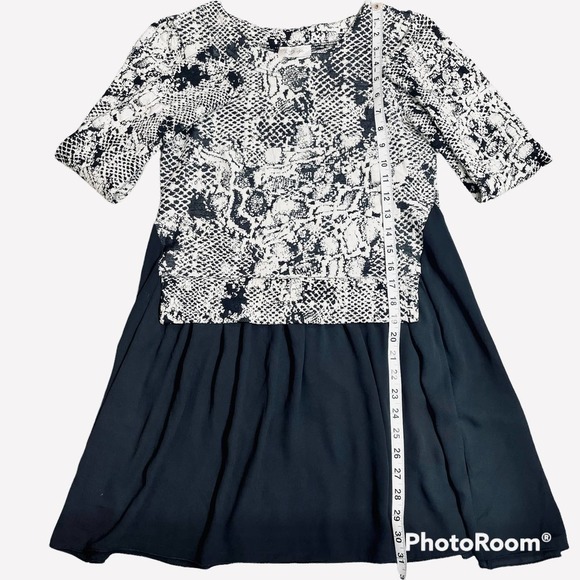 RD Style White and Black Dress/Top - Picture 11 of 11